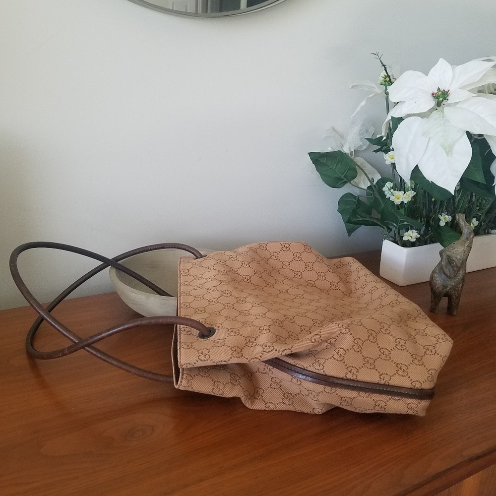 Gucci Handbag - Picture 4 of 8
